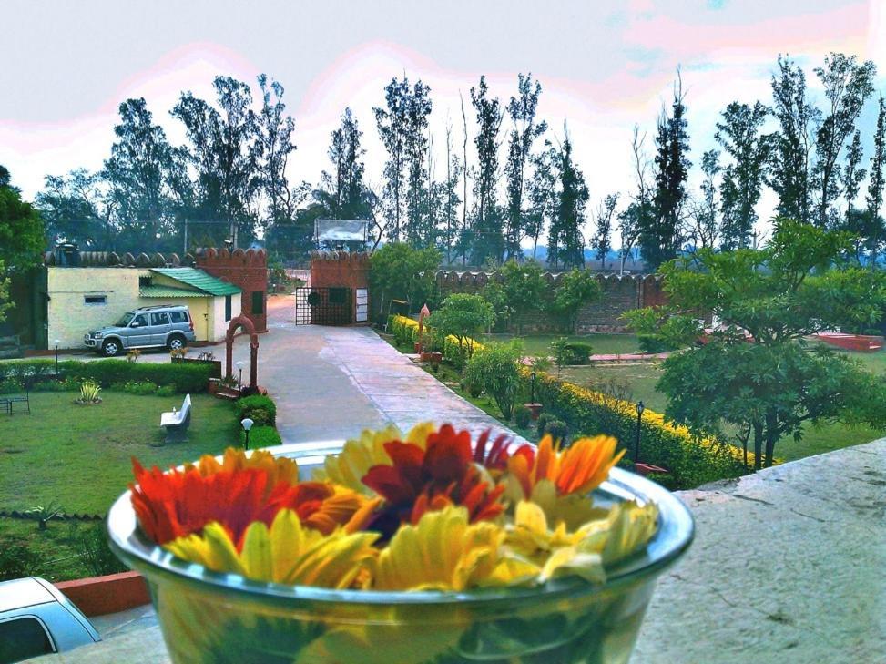 Swaraj Resorts Bharatpur Exterior foto