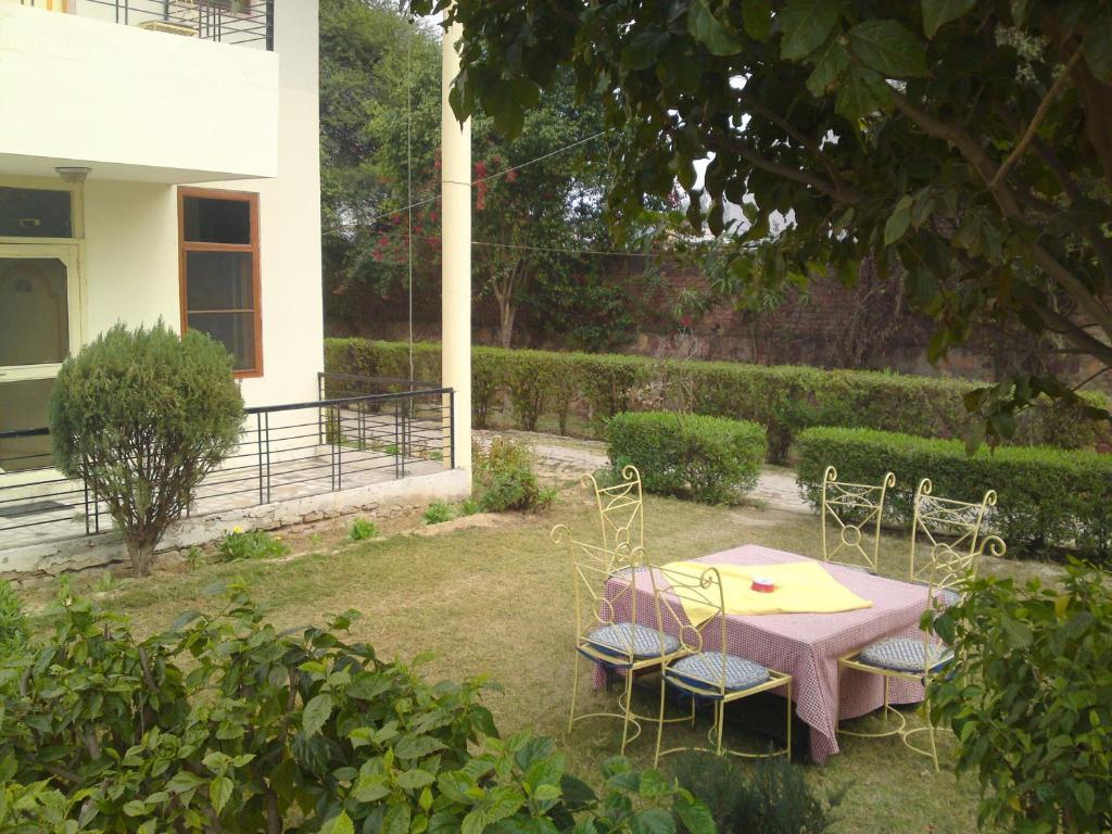 Swaraj Resorts Bharatpur Exterior foto