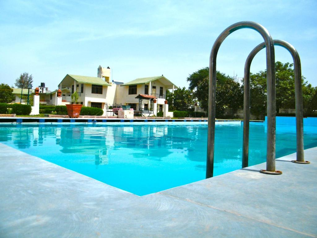 Swaraj Resorts Bharatpur Exterior foto