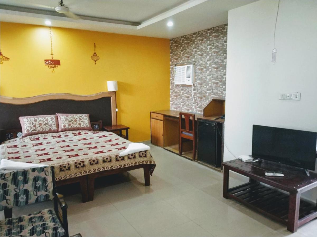 Swaraj Resorts Bharatpur Exterior foto