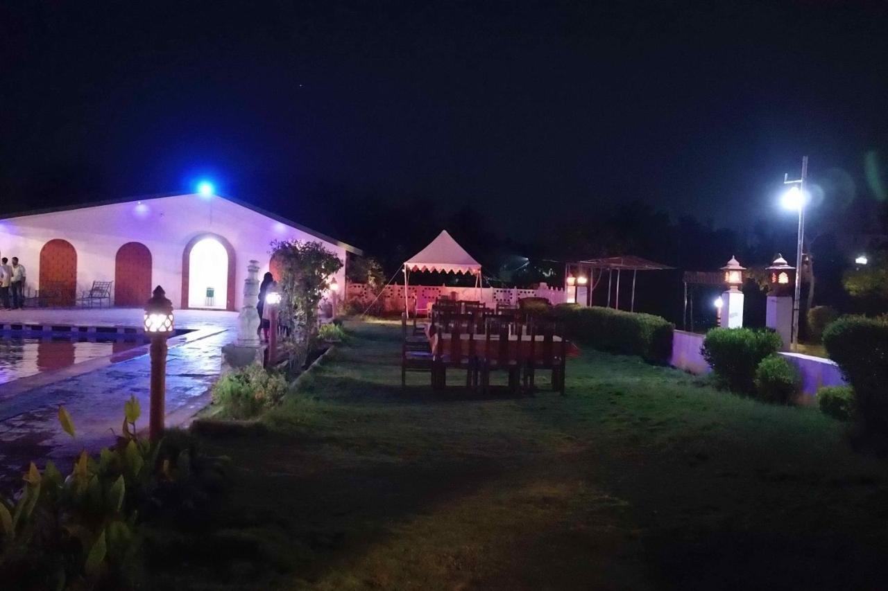 Swaraj Resorts Bharatpur Exterior foto