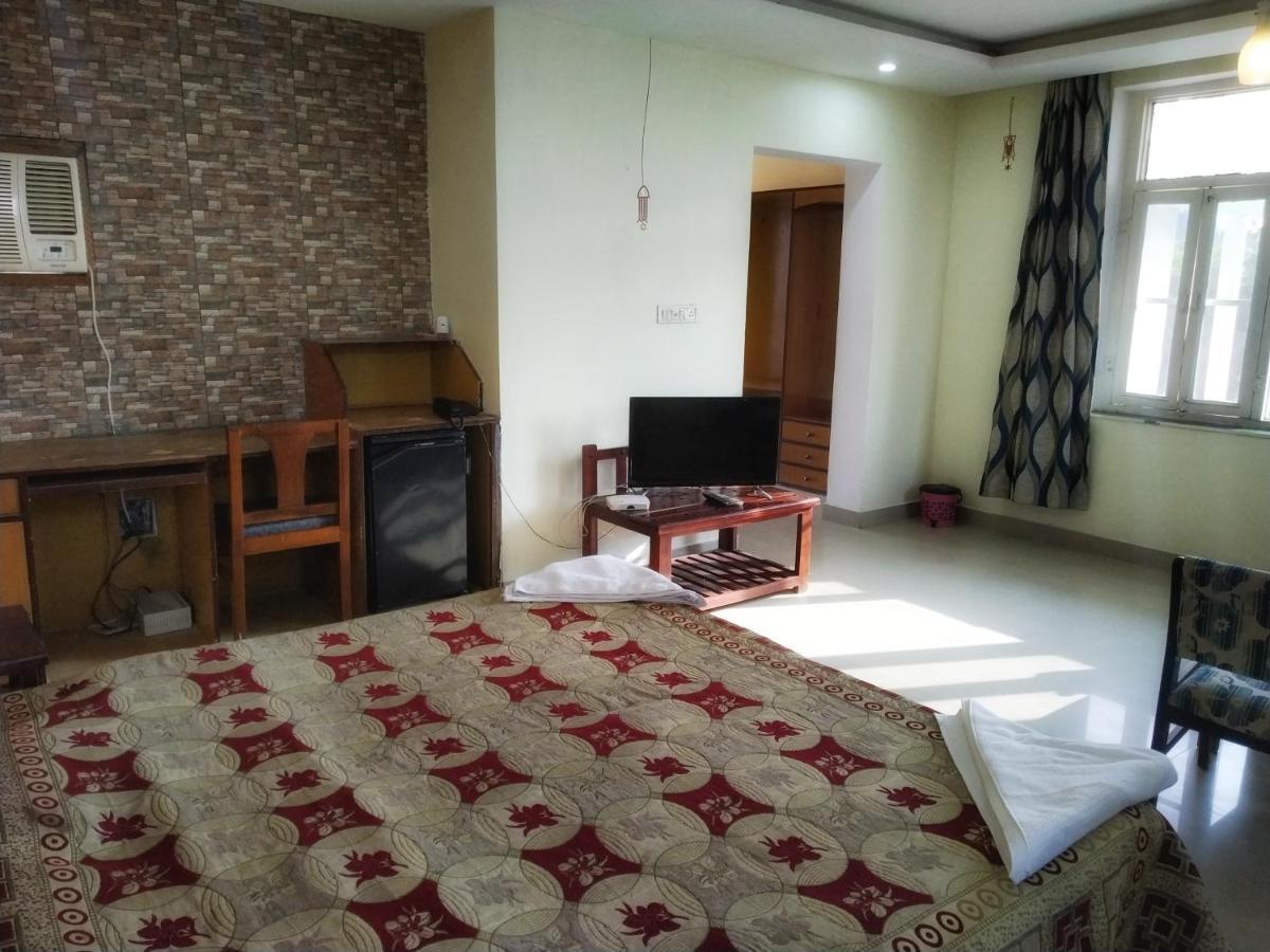 Swaraj Resorts Bharatpur Exterior foto
