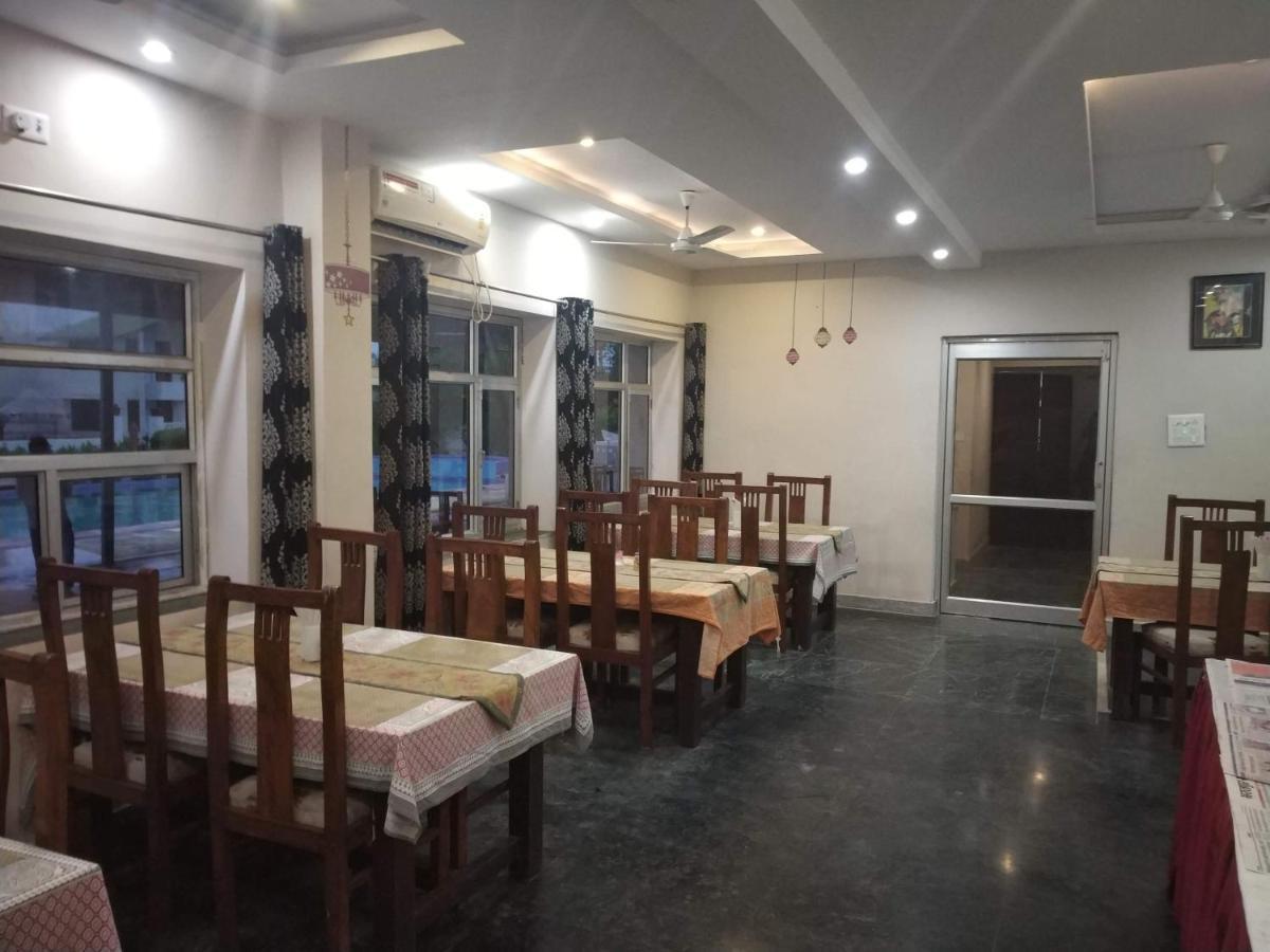 Swaraj Resorts Bharatpur Exterior foto