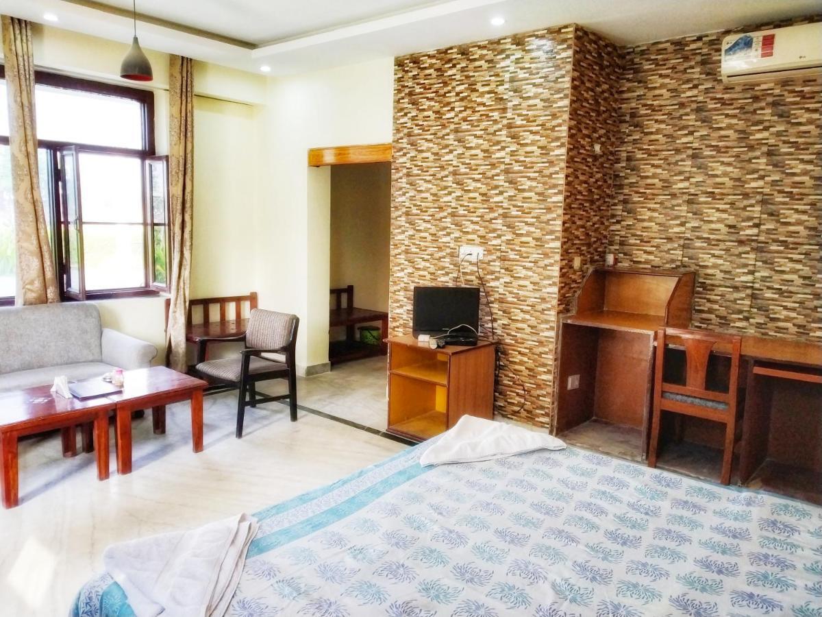 Swaraj Resorts Bharatpur Exterior foto
