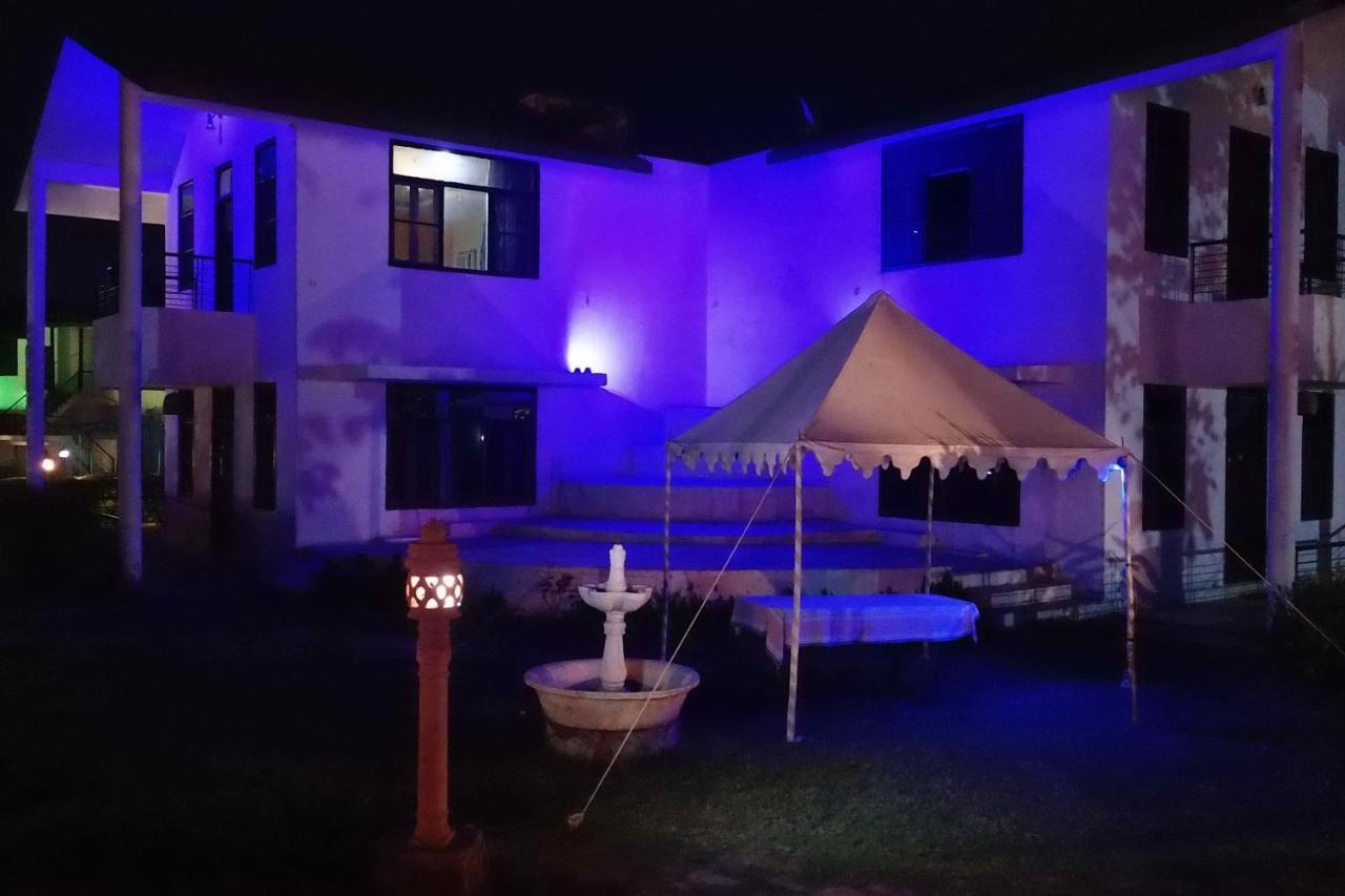 Swaraj Resorts Bharatpur Exterior foto