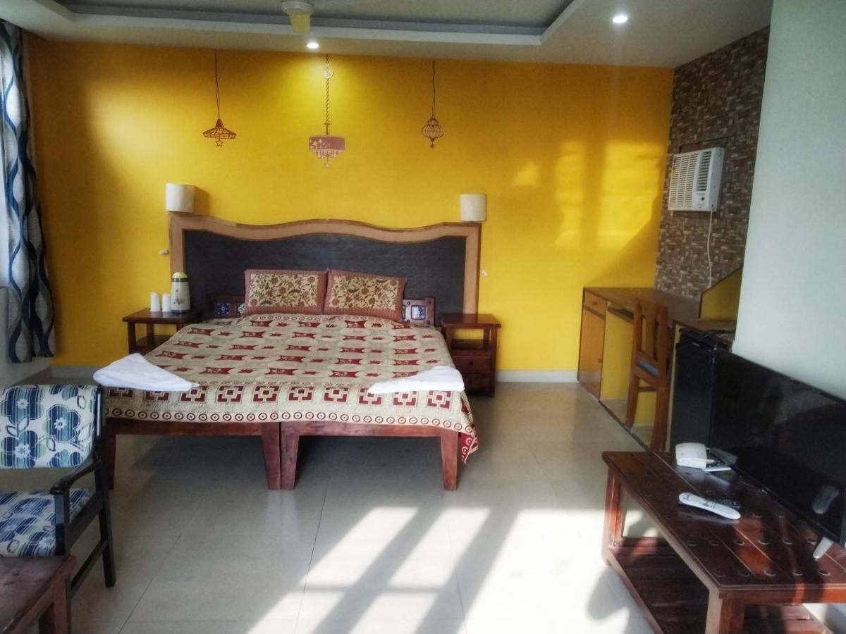 Swaraj Resorts Bharatpur Exterior foto
