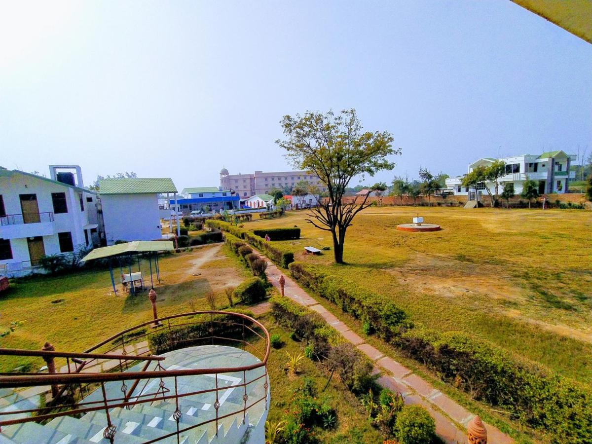 Swaraj Resorts Bharatpur Exterior foto