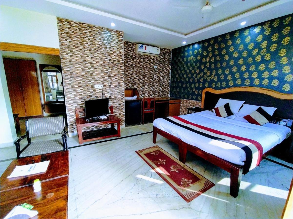 Swaraj Resorts Bharatpur Exterior foto