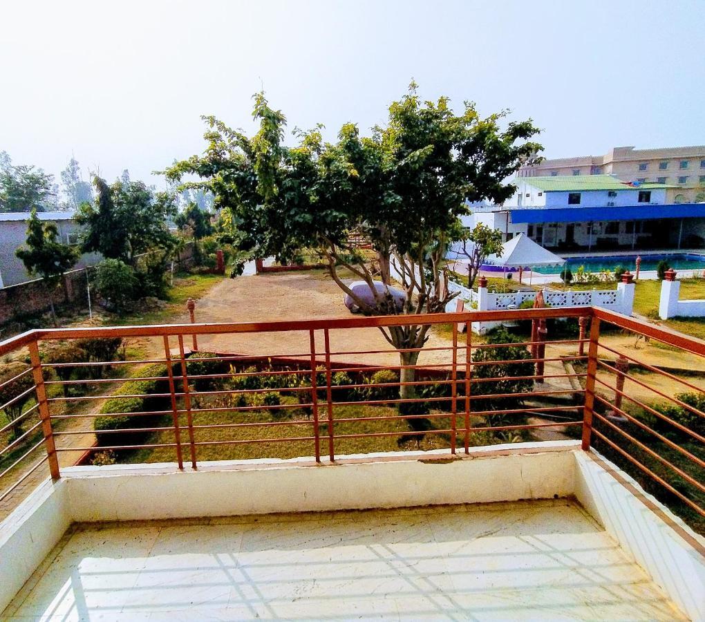 Swaraj Resorts Bharatpur Exterior foto