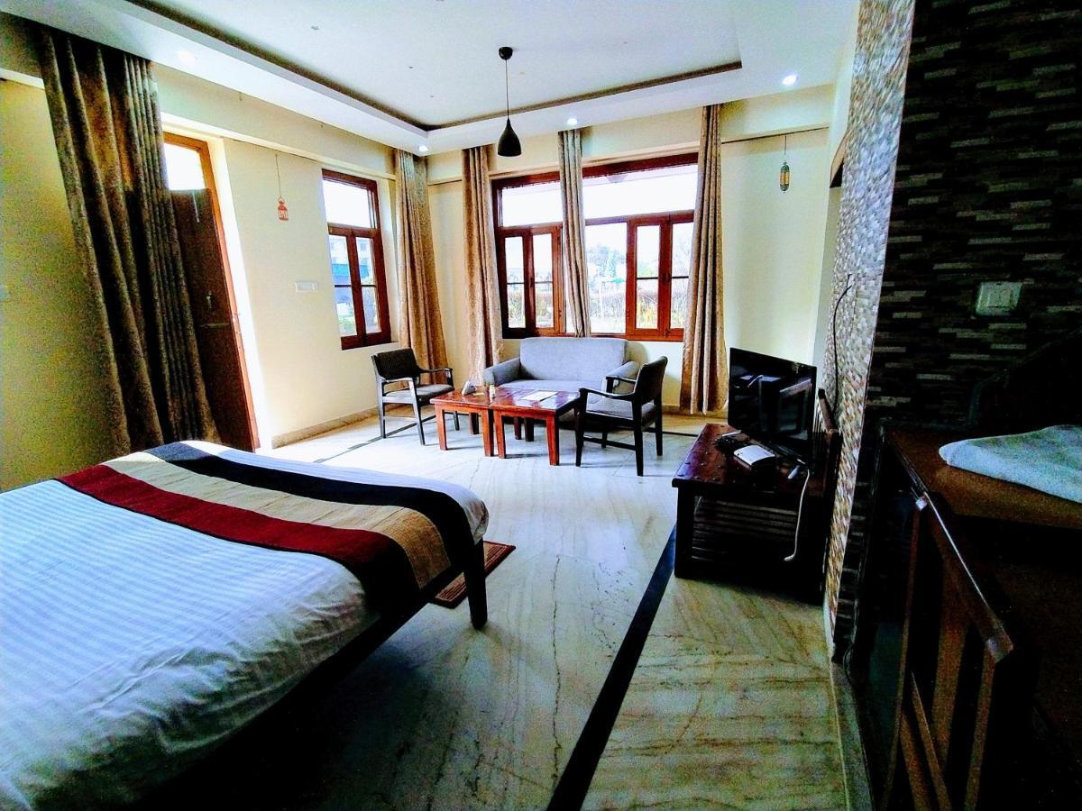 Swaraj Resorts Bharatpur Exterior foto