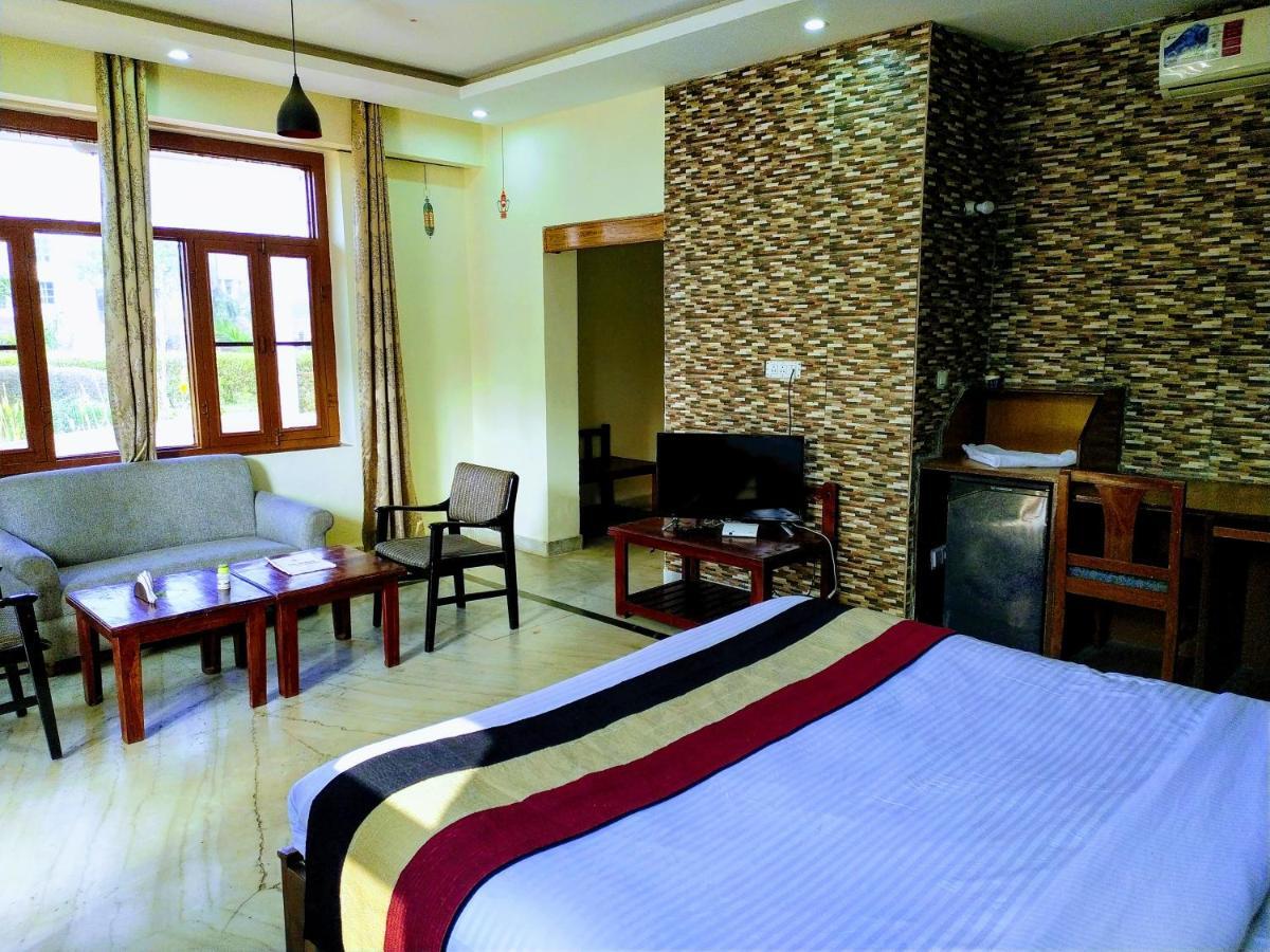 Swaraj Resorts Bharatpur Exterior foto